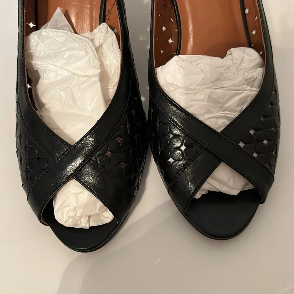 MADELINE Black Leather Sling Back Pumps Size 8M *NWOT*